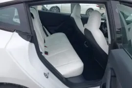 Tesla, Model 3