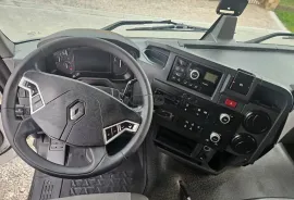Renault, Magnum