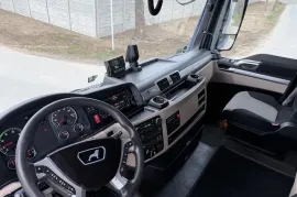 Man, TGX