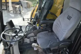 CATERPILLAR, M318