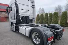 Man, TGX