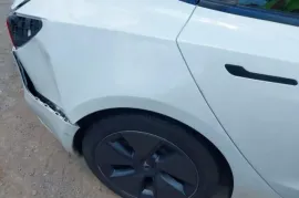 Tesla, Model 3
