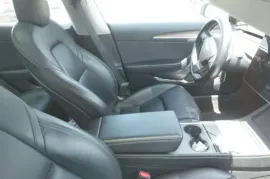 Tesla, Model 3