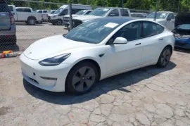 Tesla, Model 3