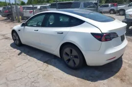 Tesla, Model 3