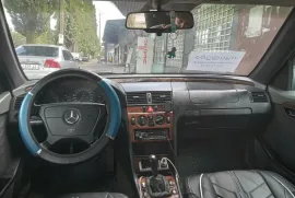 Mercedes-Benz, C Class, C 180