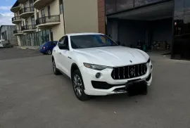 Maserati, Levante