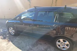 Opel, Zafira