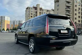 Cadillac, Escalade