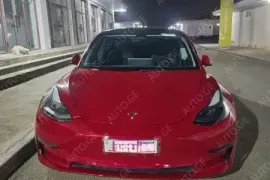 Tesla, Model 3