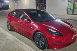 Tesla, Model 3