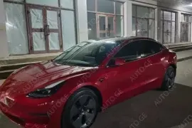 Tesla, Model 3