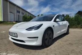 Tesla, Model 3