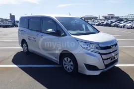 Toyota, Noah