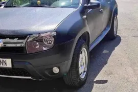 Renault , Duster