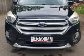 Ford, Escape