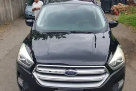 Ford, Escape