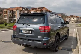 Toyota, Sequoia