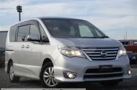 Nissan, Serena