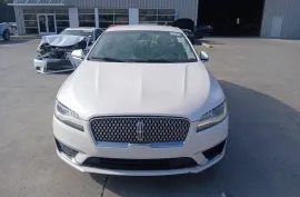 Lincoln, MKZ