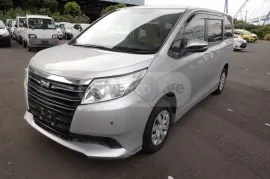 Toyota, Noah