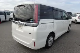 Toyota, Noah