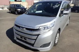 Toyota, Noah