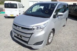 Toyota, Noah