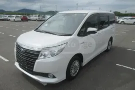 Toyota, Noah