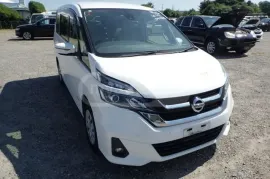 Nissan, Serena