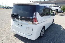 Nissan, Serena