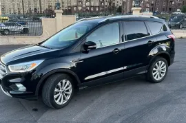 Ford, Escape