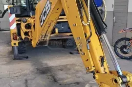 JCB, 4 CX