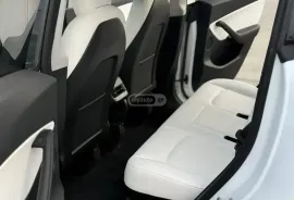 Tesla, Y performance