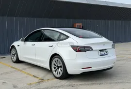 Tesla, Model 3