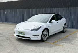 Tesla, Model 3