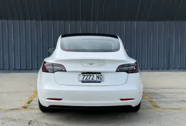 Tesla, Model 3