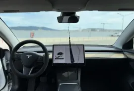 Tesla, Model 3