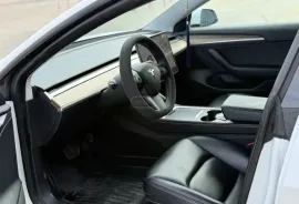 Tesla, Model 3