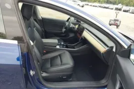Tesla, Model 3