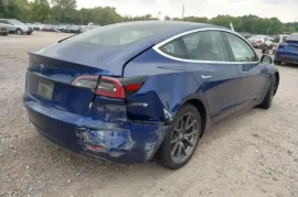 Tesla, Model 3