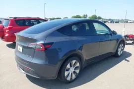Tesla, Model Y