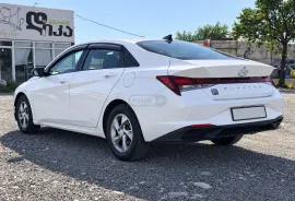 Hyundai, Elantra