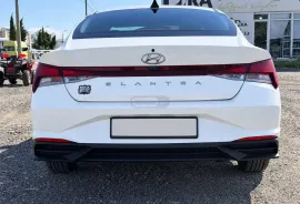 Hyundai, Elantra