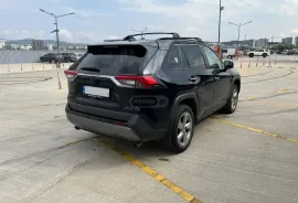 Toyota, RAV4