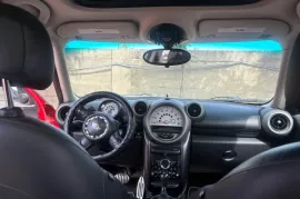 MINI, COUNTRYMAN