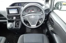 Toyota, Noah