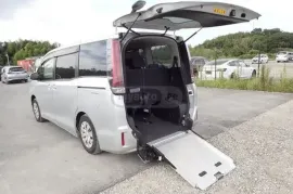 Toyota, Noah