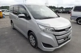 Toyota, Noah