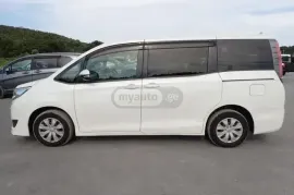 Toyota, Noah